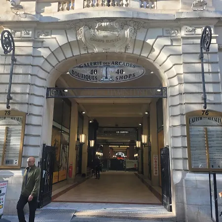 Bel Champs Elysees Avec 2 * Paris