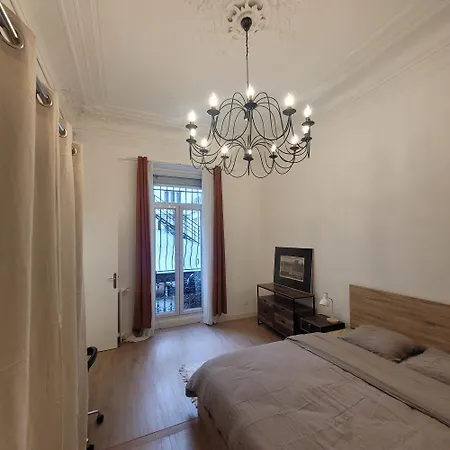 Apartment Bel Champs Elysees Avec 2 Paris