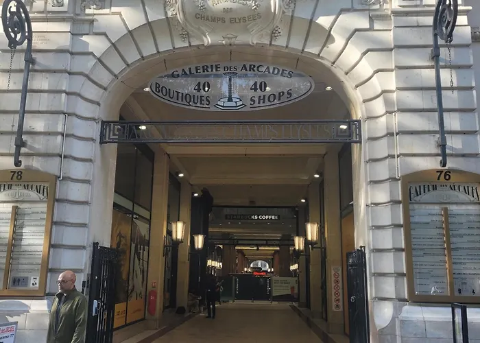 Bel Champs Elysees Avec 2 * 파리