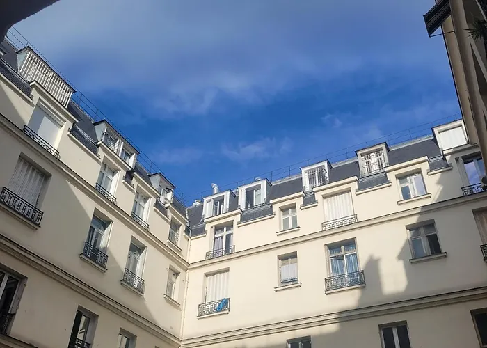 Bel Champs Elysees Avec 2 *